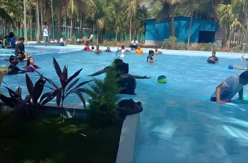Greenwood Holidays Resort (Budget Resort with Pool and Activities)